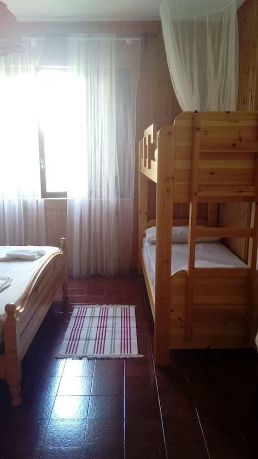 Timo & Rosmarino Apartment Anfo Luaran gambar